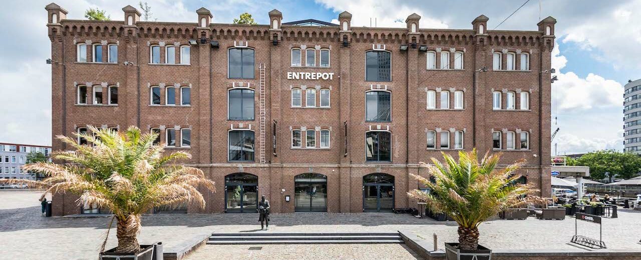 VasteLanden leases 2,900 m² of office space in the iconic Entrepotgebouw in Rotterdam to housing corporation Hef Wonen